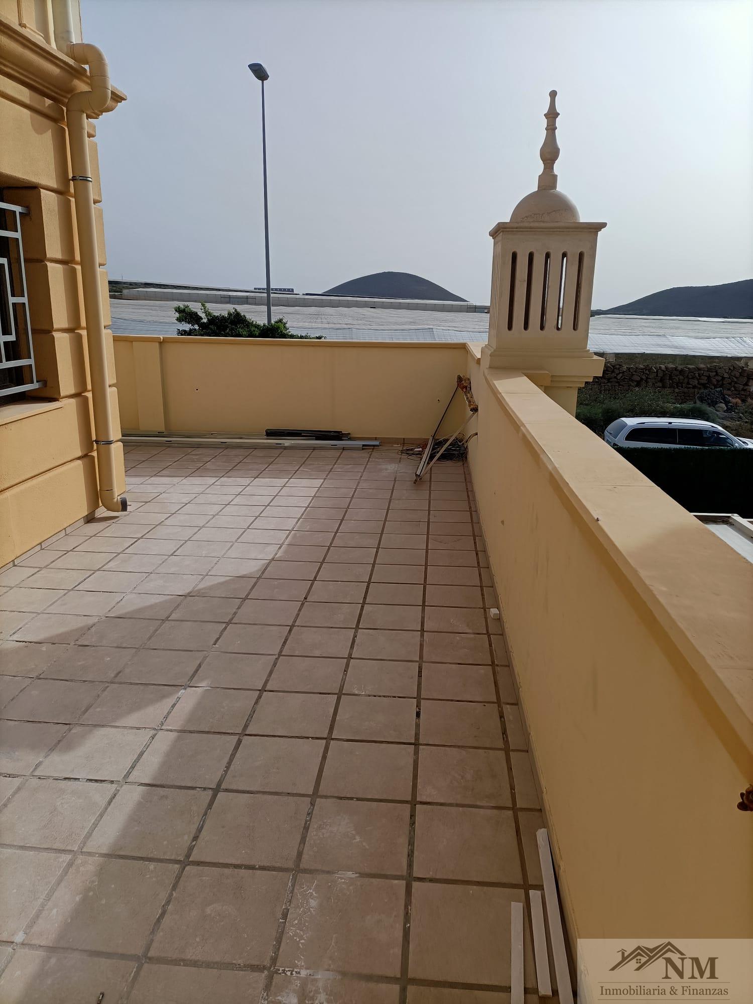 Venta de casa en San Isidro de Abona