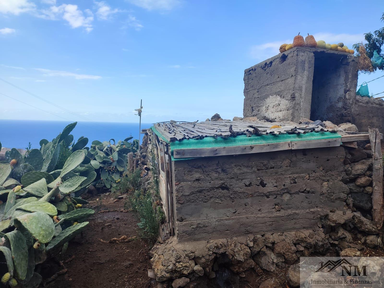 For sale of rural property in Icod de los Vinos