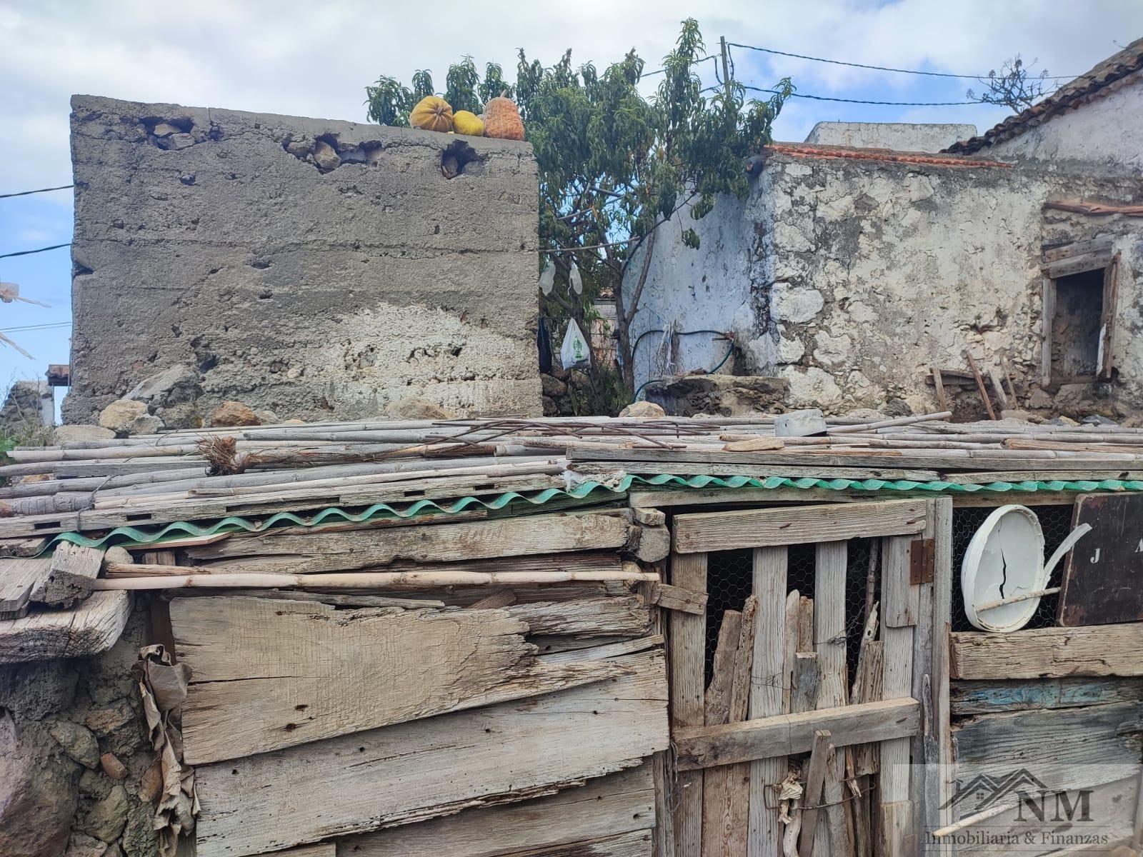 For sale of rural property in Icod de los Vinos