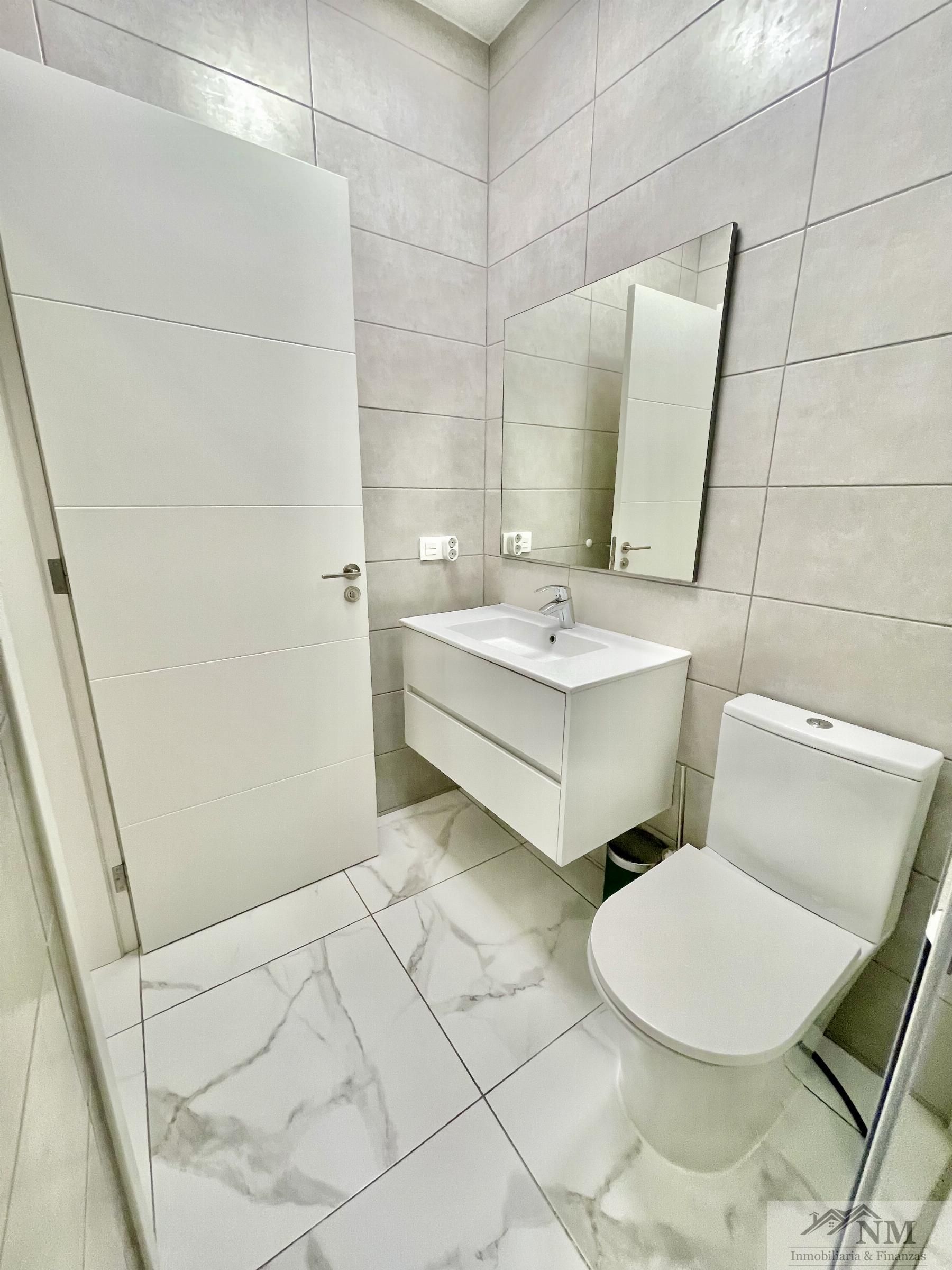 For sale of apartment in Adeje