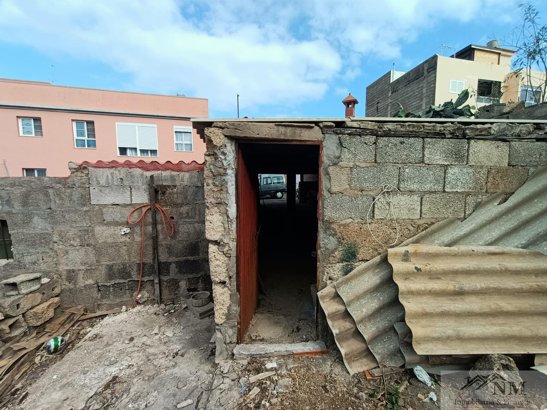 For sale of house in San Isidro de Abona