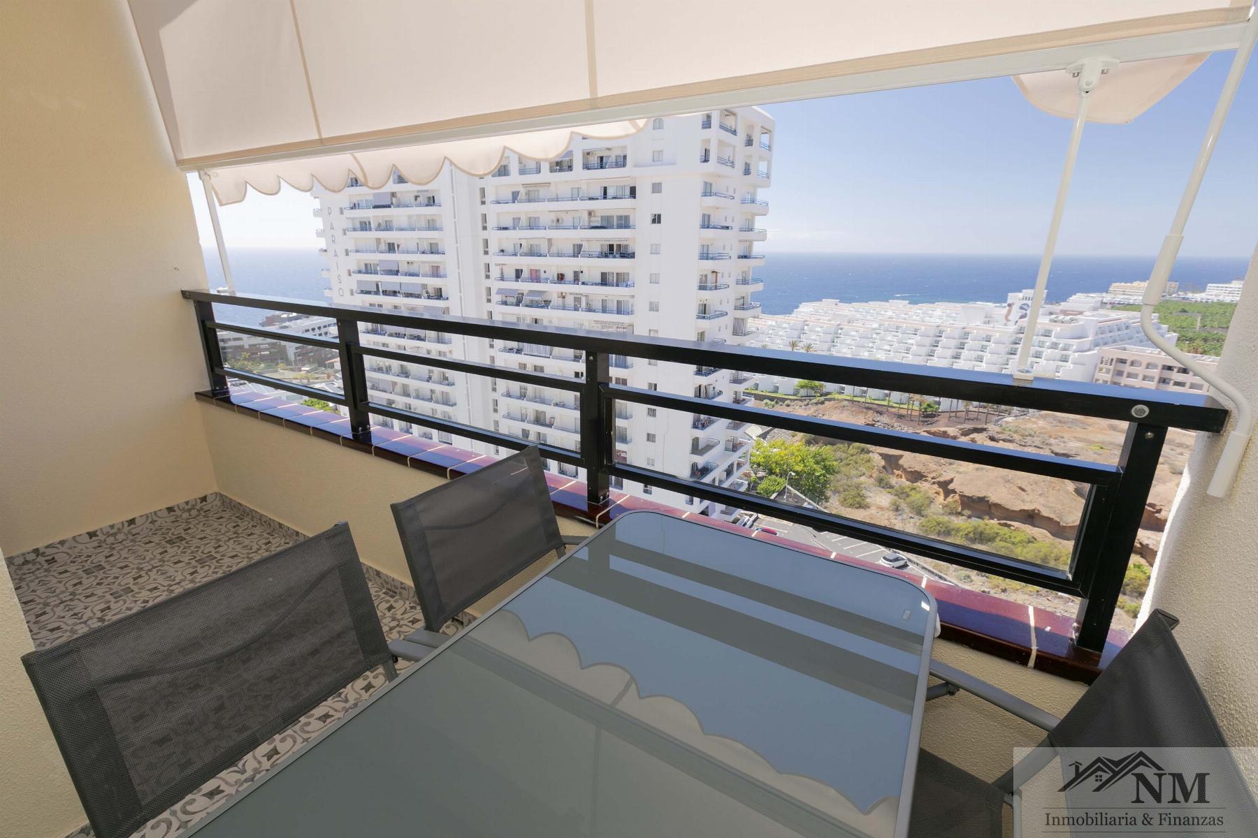 Apartamento en venta en Playa Paraiso, Adeje