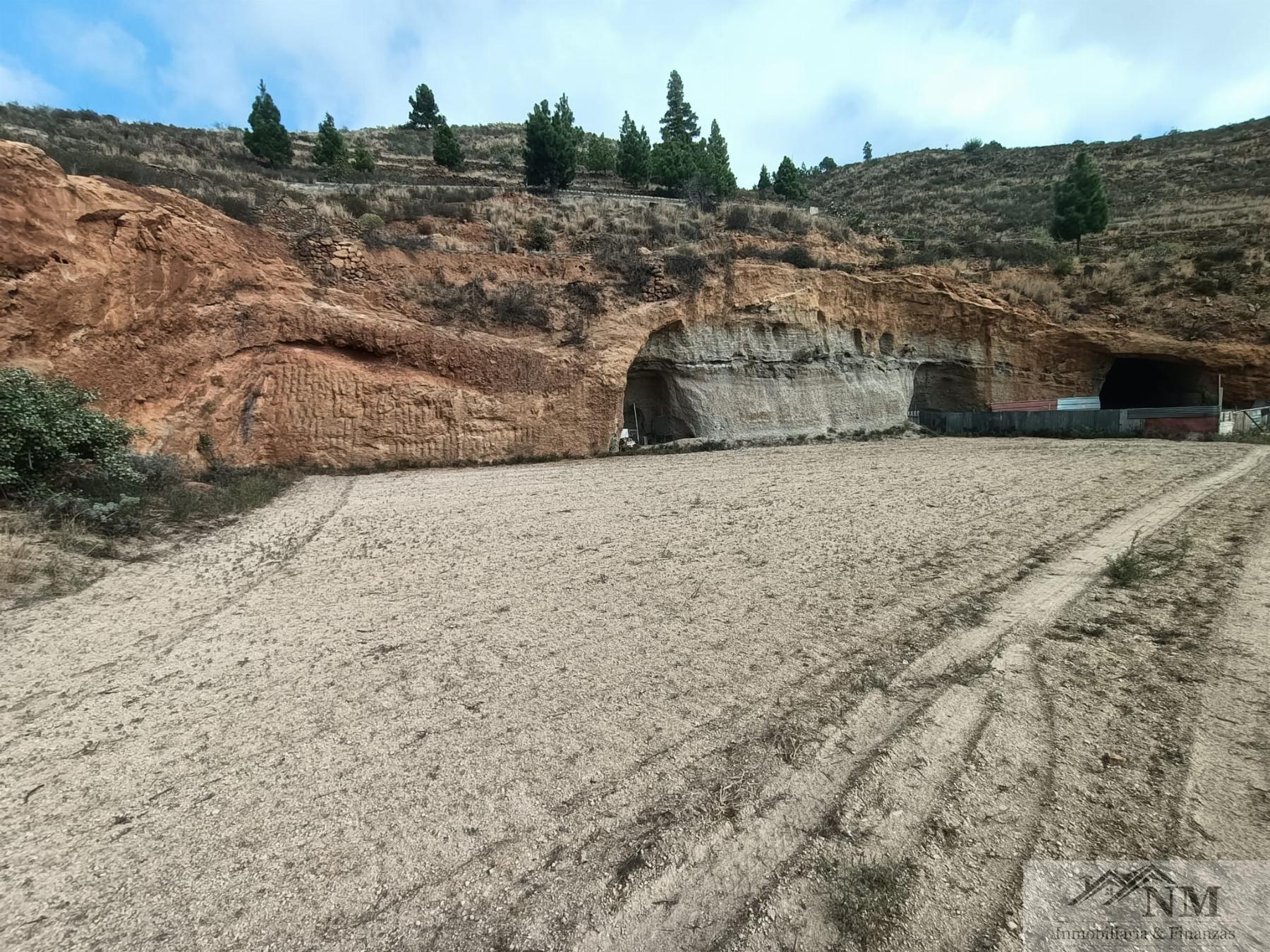 Venta de finca rústica en Granadilla de Abona