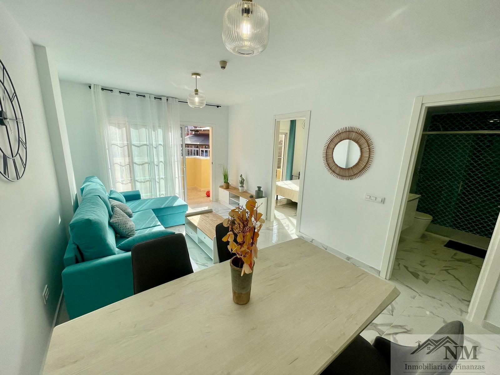For sale of apartment in Playa de las Américas