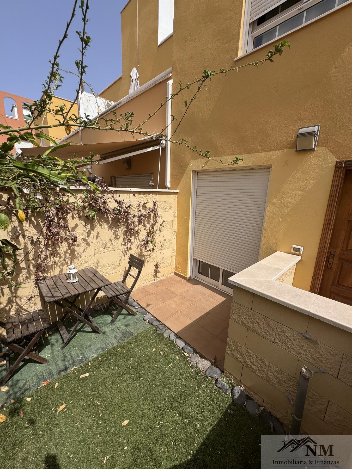 Venta de dúplex en LLano del camello