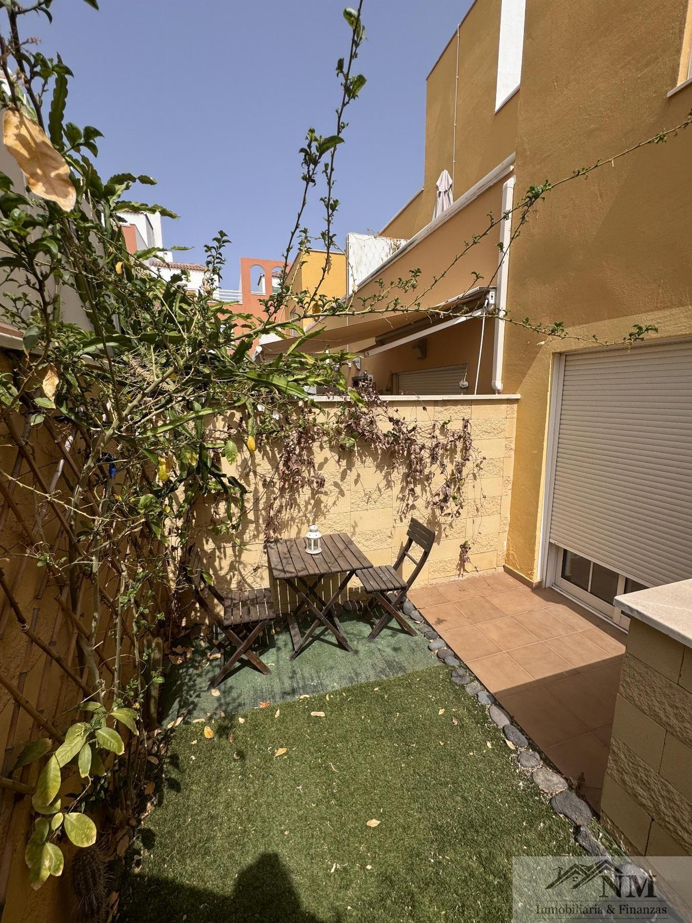 Venta de dúplex en LLano del camello