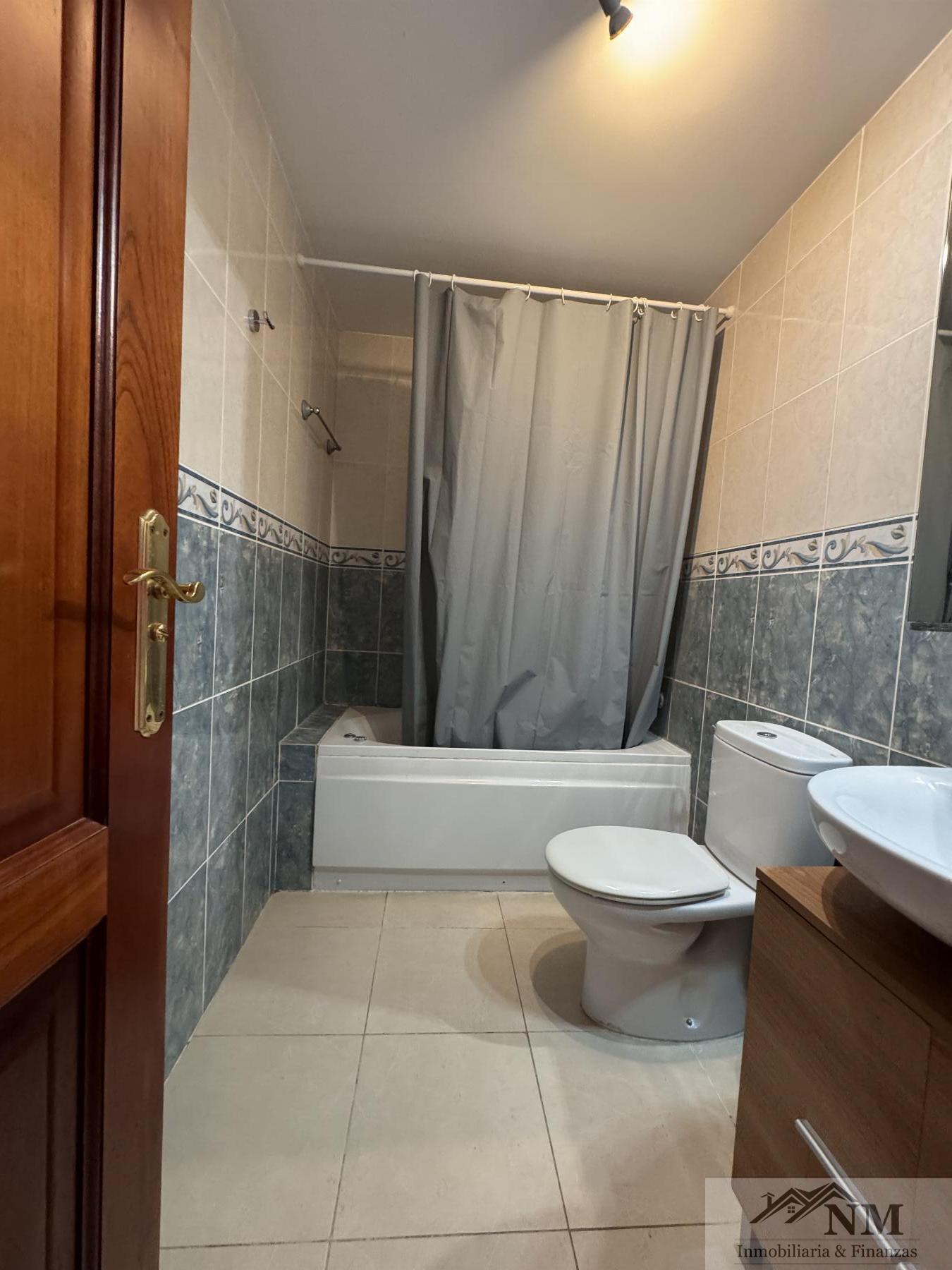 Venta de dúplex en LLano del camello