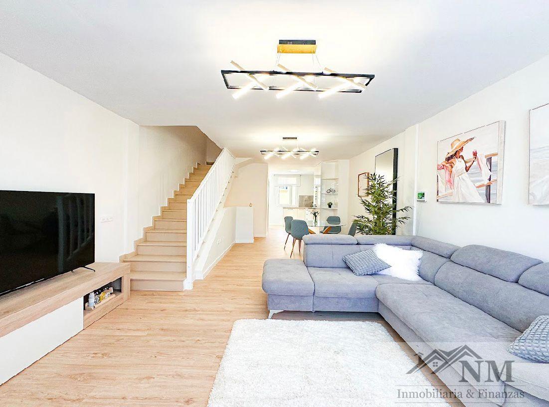 Venta de chalet en San Isidro de Abona