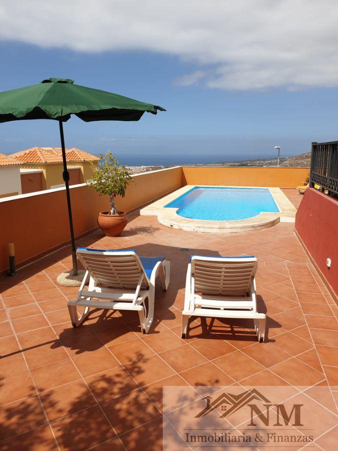 For sale of house in Roque del Conde