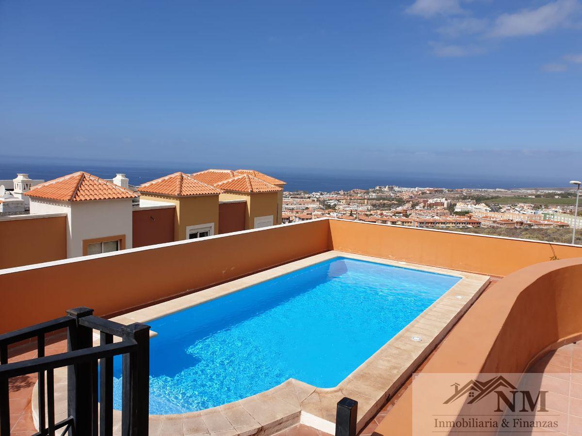 For sale of house in Roque del Conde