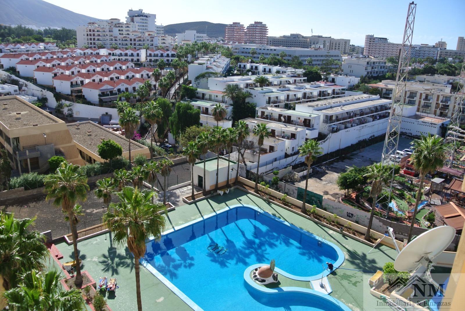 For sale of apartment in Arona
