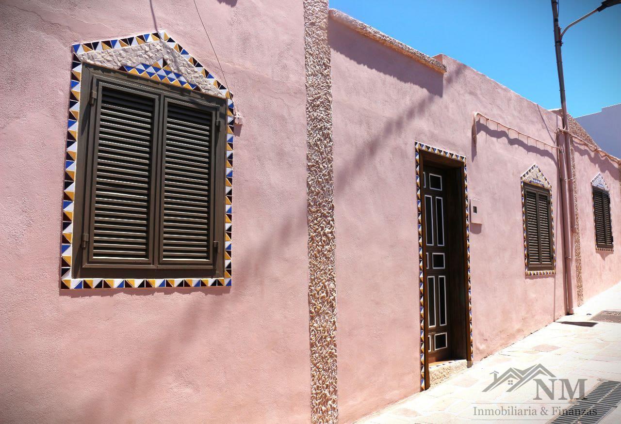 For sale of house in Santiago del Teide