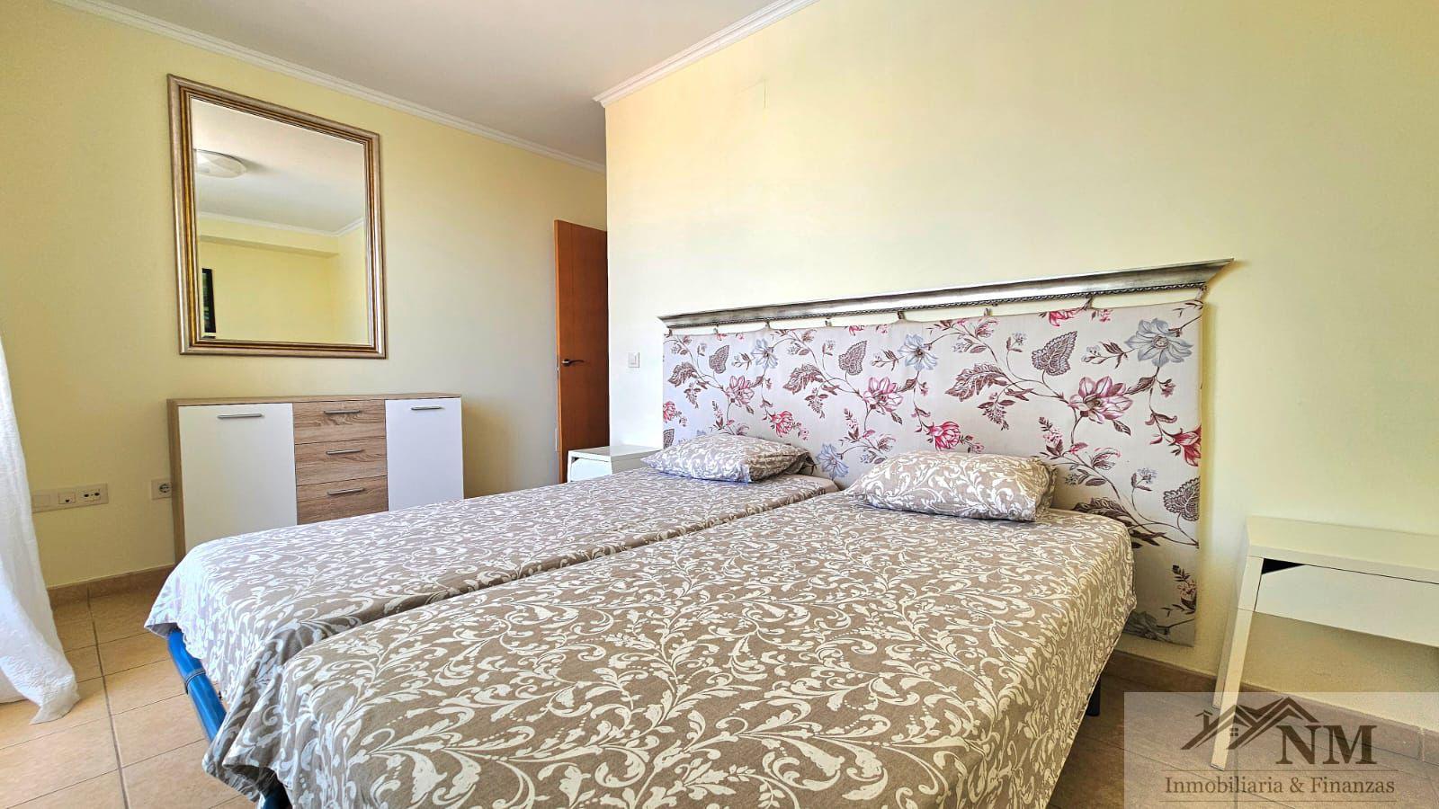 For sale of chalet in Adeje