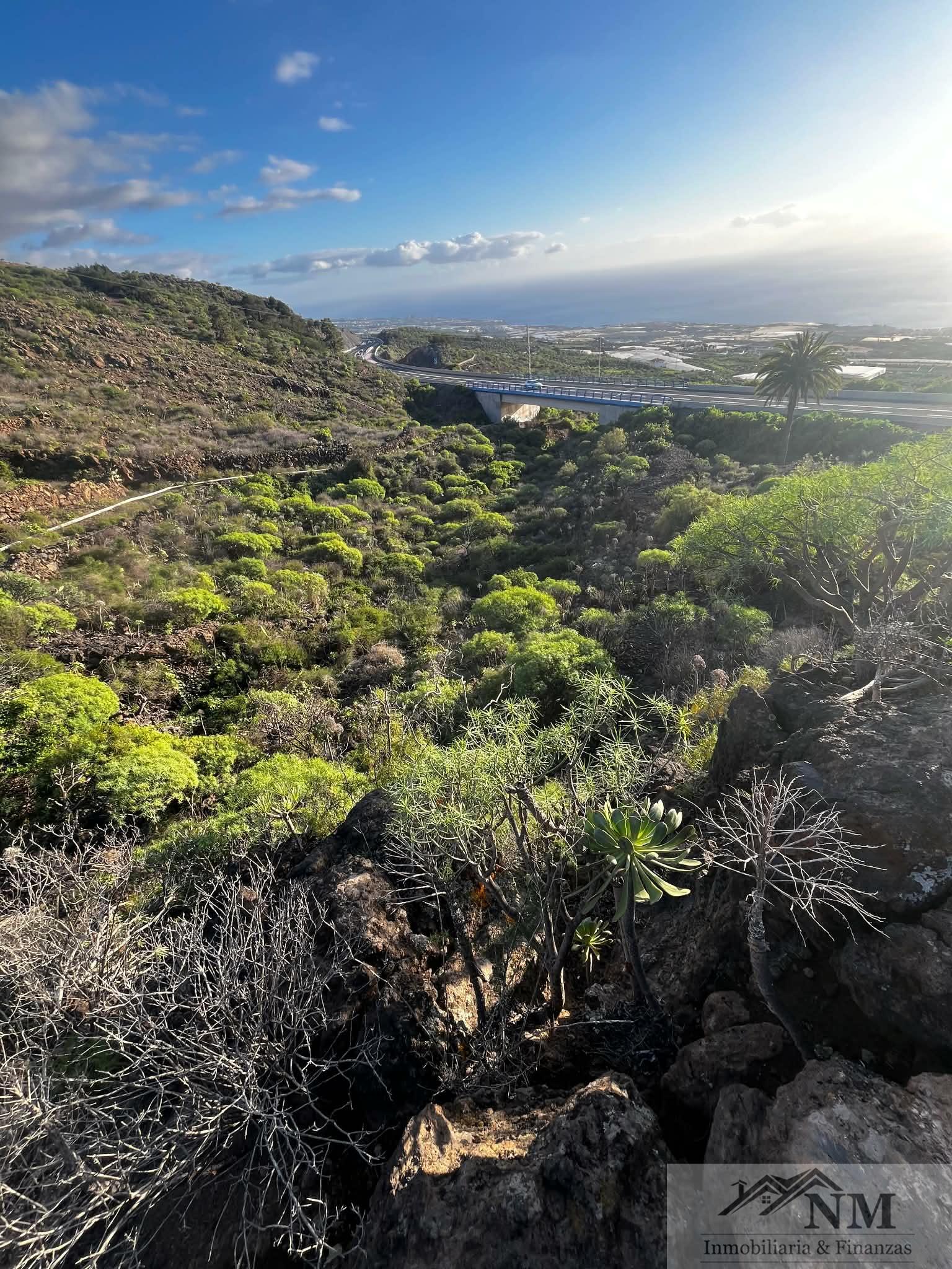Venta de terreno en Guía de Isora