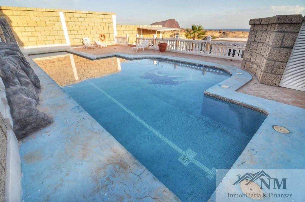 For sale of house in Granadilla de Abona