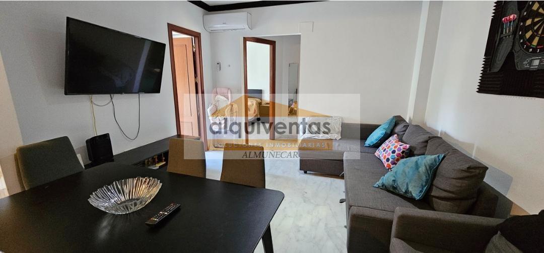 For sale of flat in Almuñécar