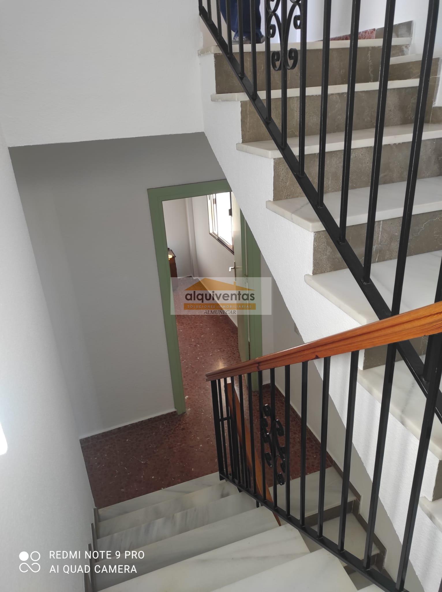 For sale of house in Almuñécar
