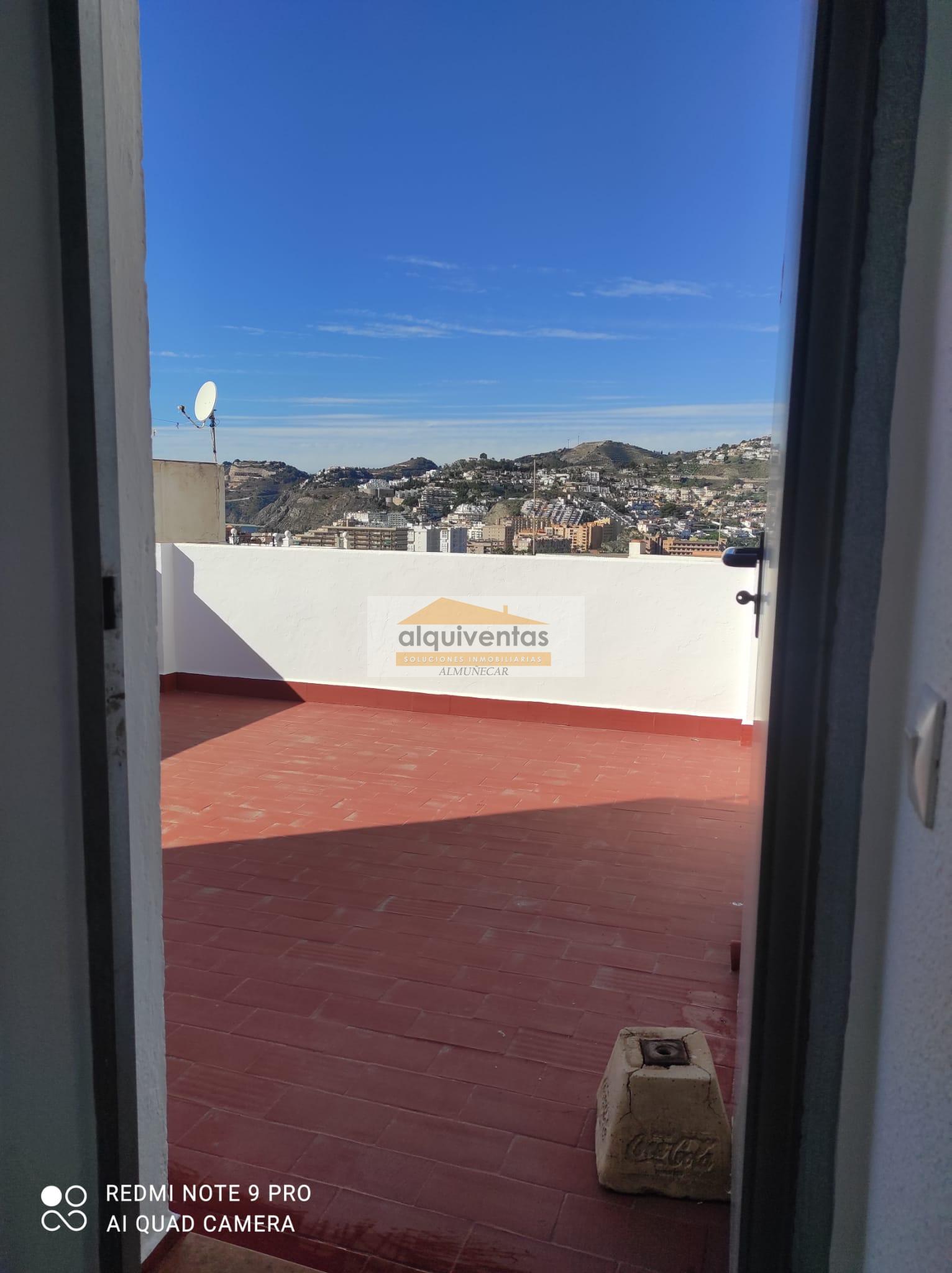 For sale of house in Almuñécar
