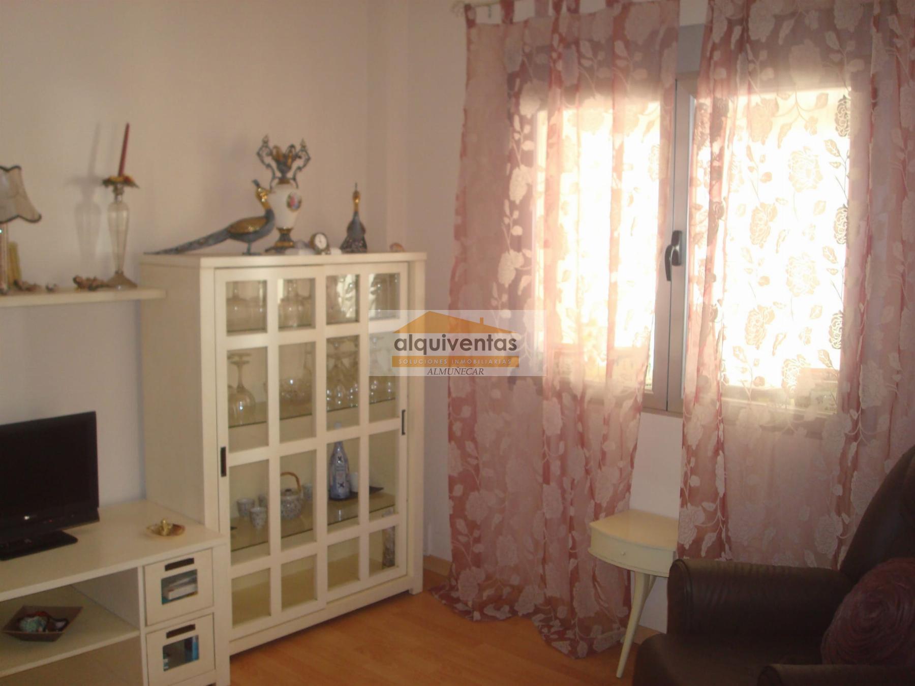 For rent of flat in Almuñécar