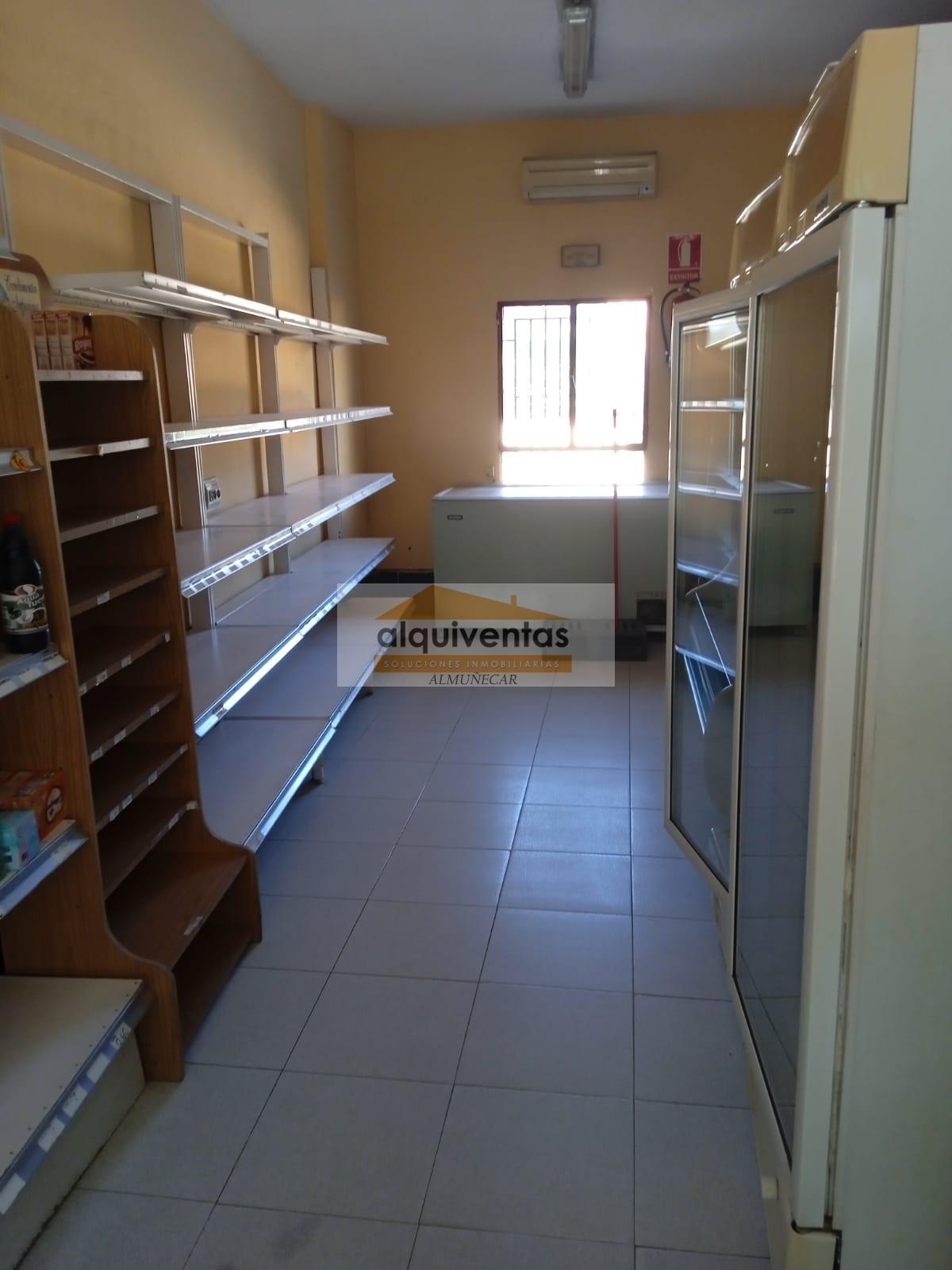 For sale of commercial in Almuñécar