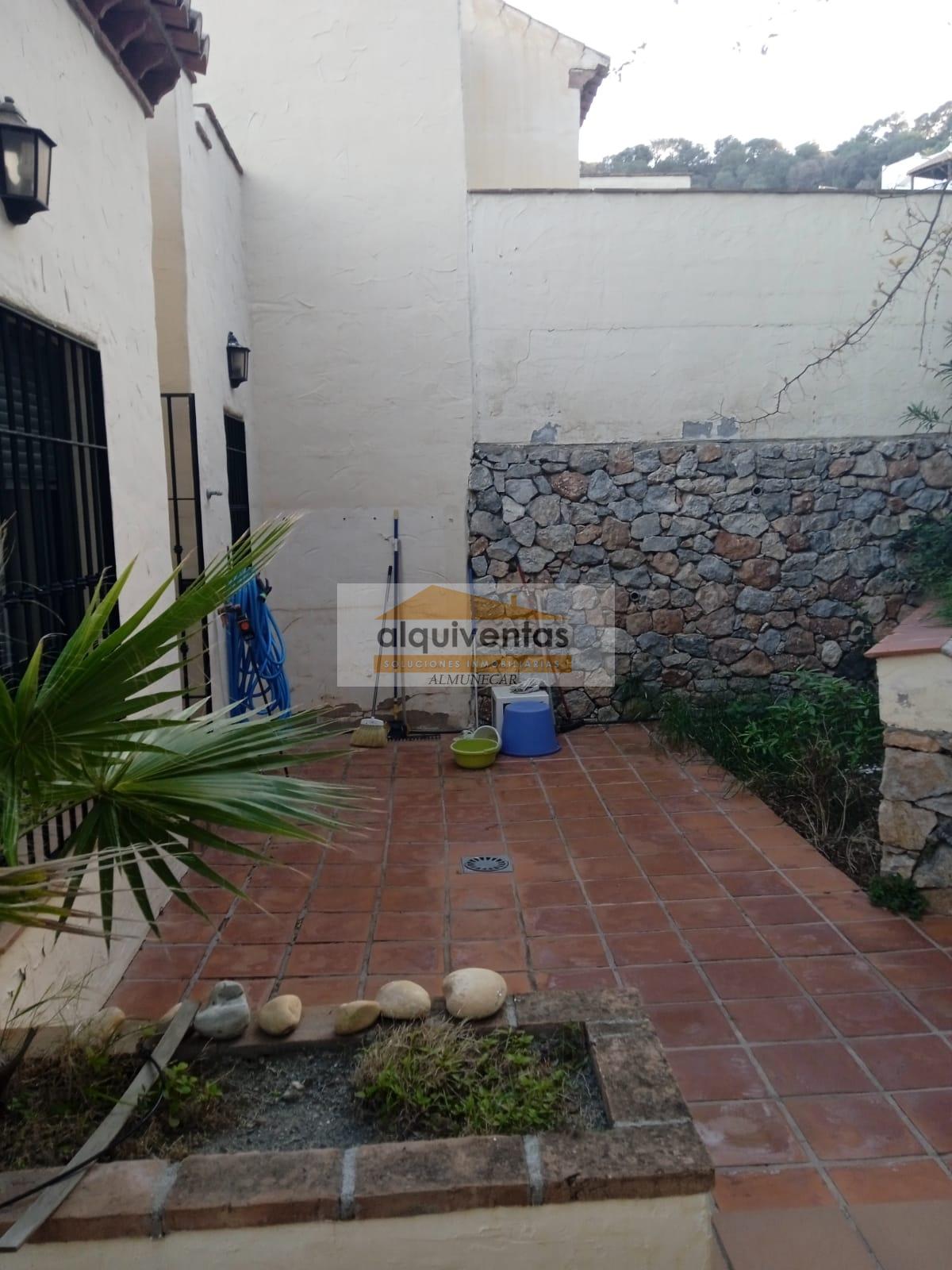 For sale of house in La Herradura