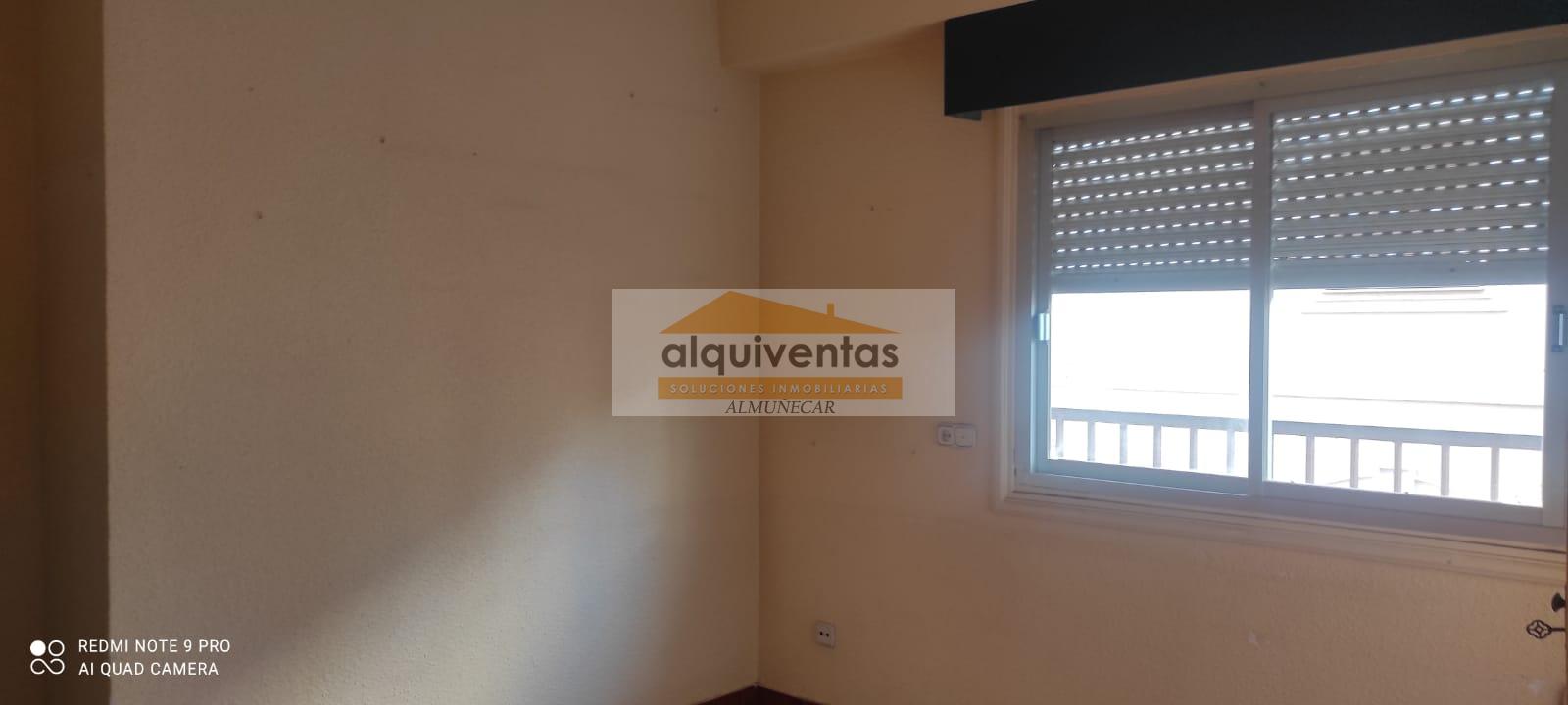 For sale of flat in Almuñécar