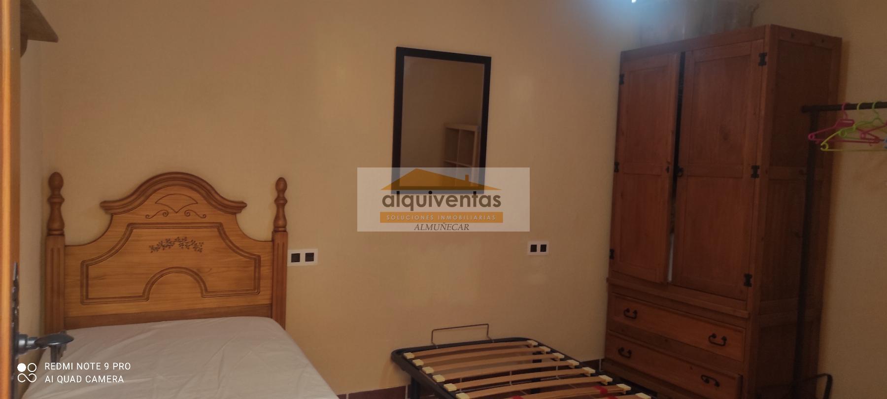 For sale of house in Almuñécar