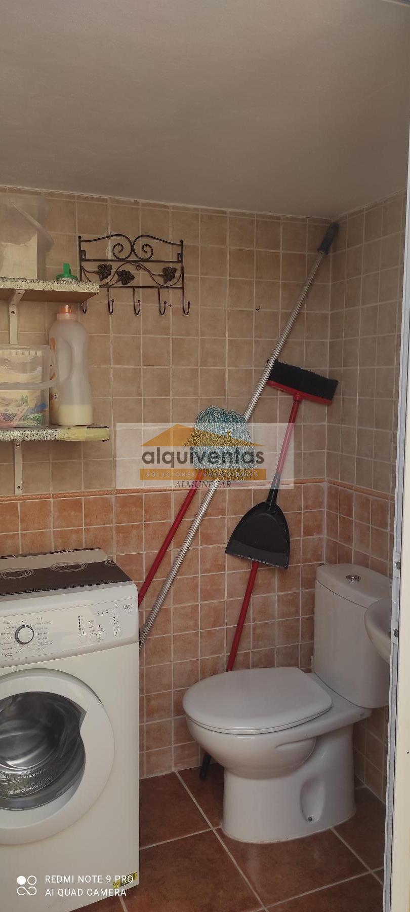 For sale of house in Almuñécar