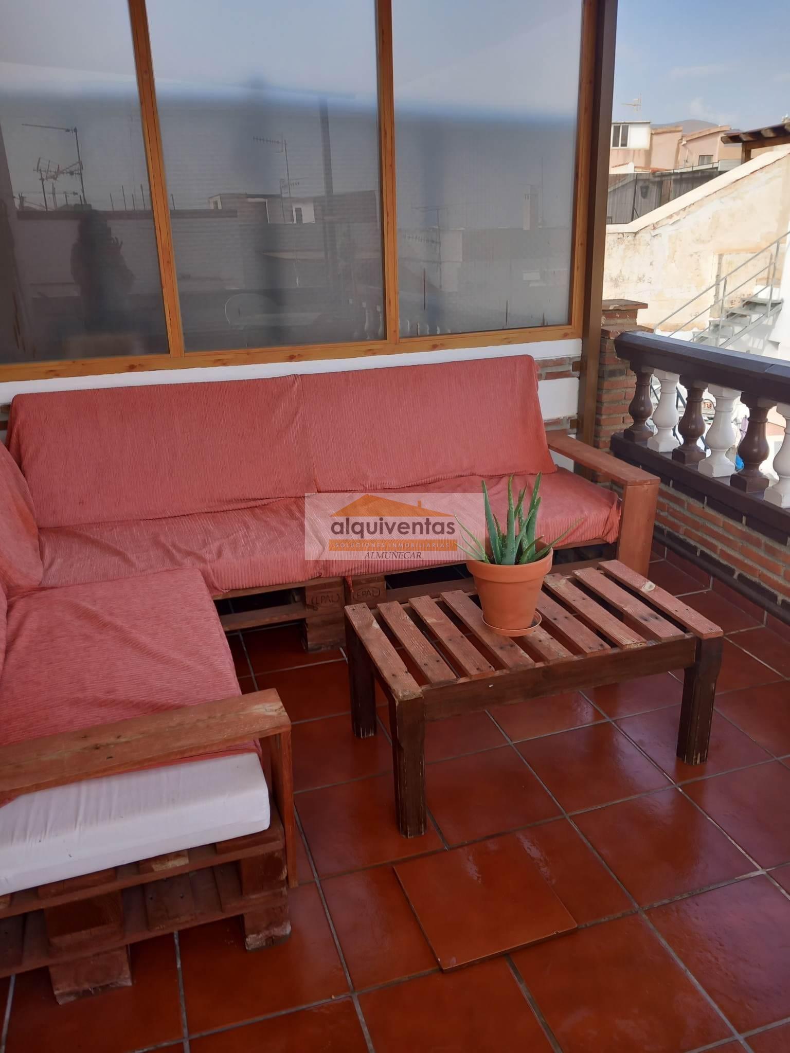 For sale of house in Almuñécar