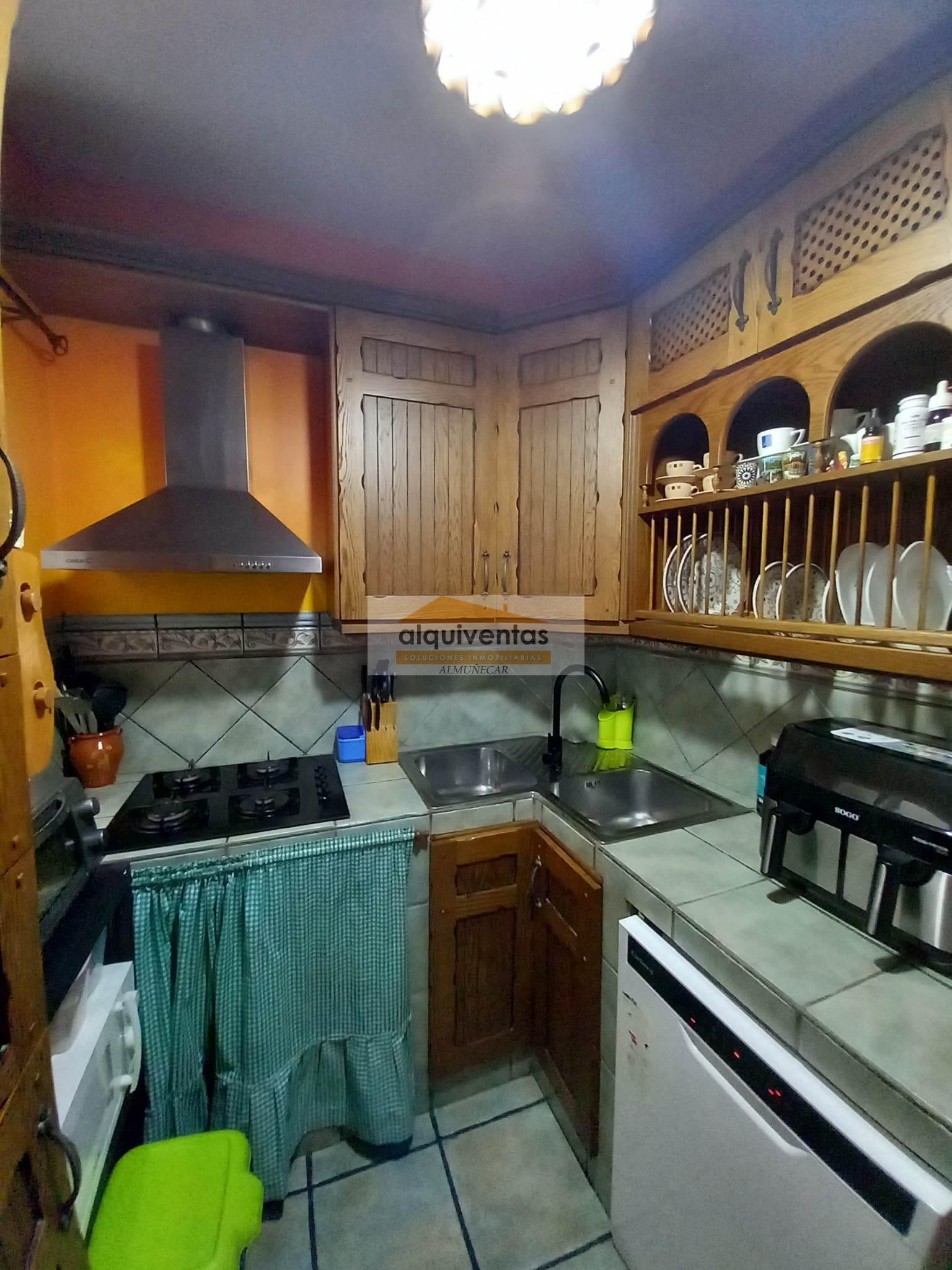 For sale of house in Almuñécar