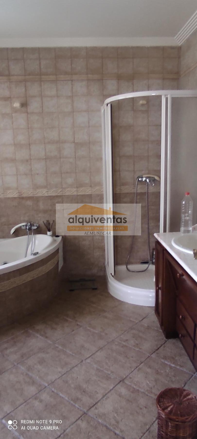 For sale of chalet in Almuñécar