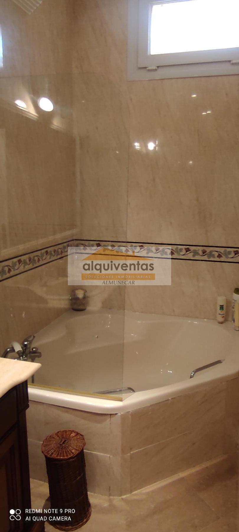 For sale of chalet in Almuñécar