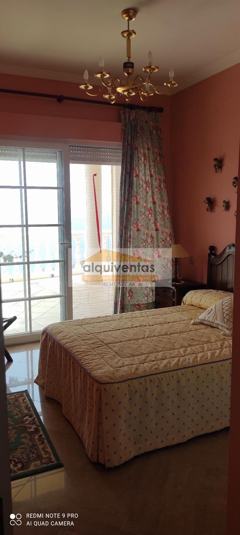 For sale of chalet in Almuñécar
