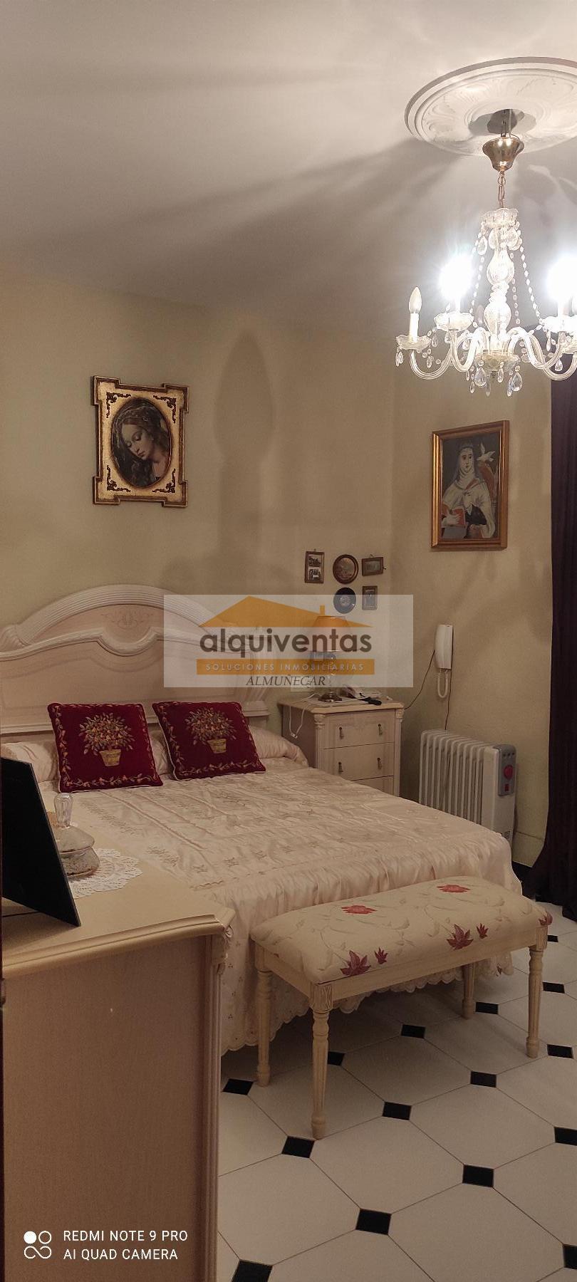 Venta de casa en Jete