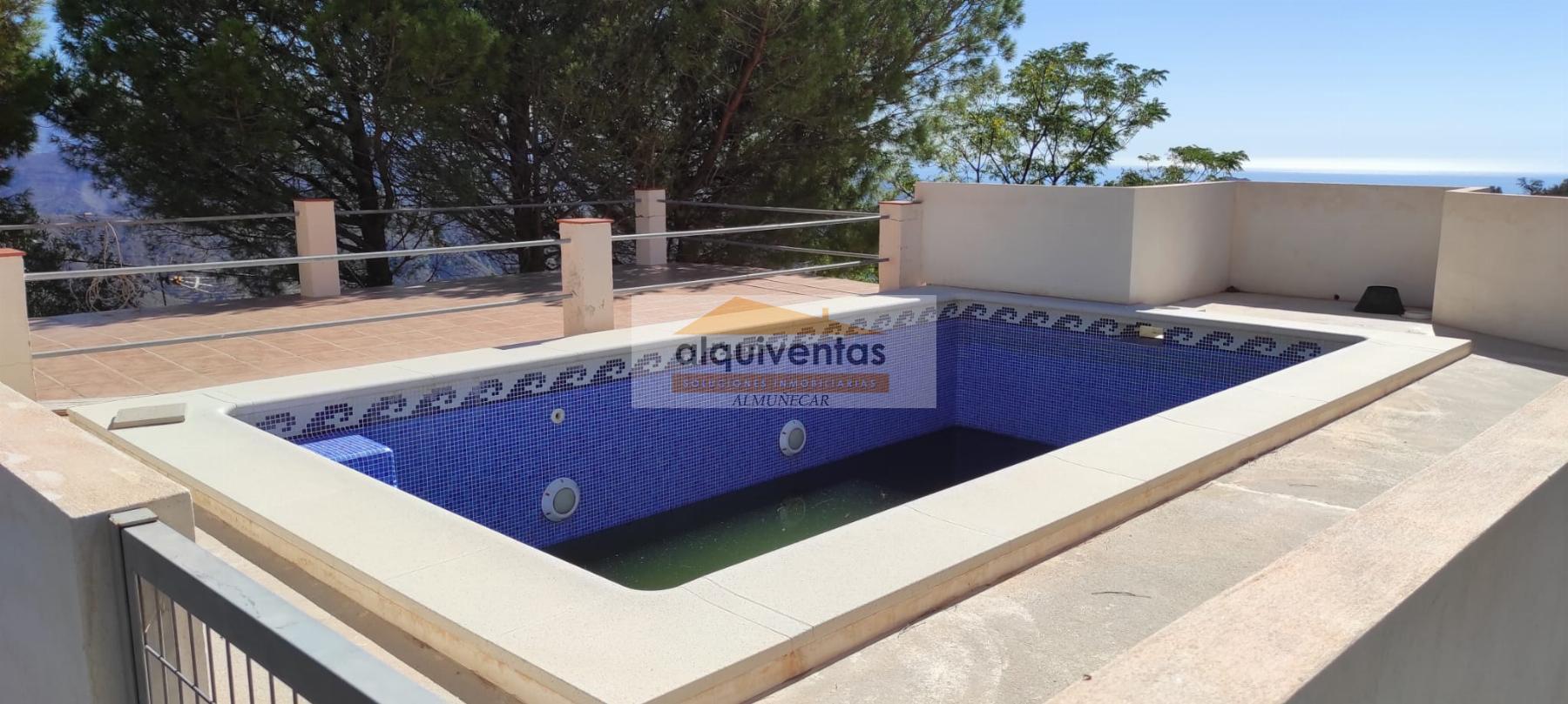 For sale of rural property in Almuñécar