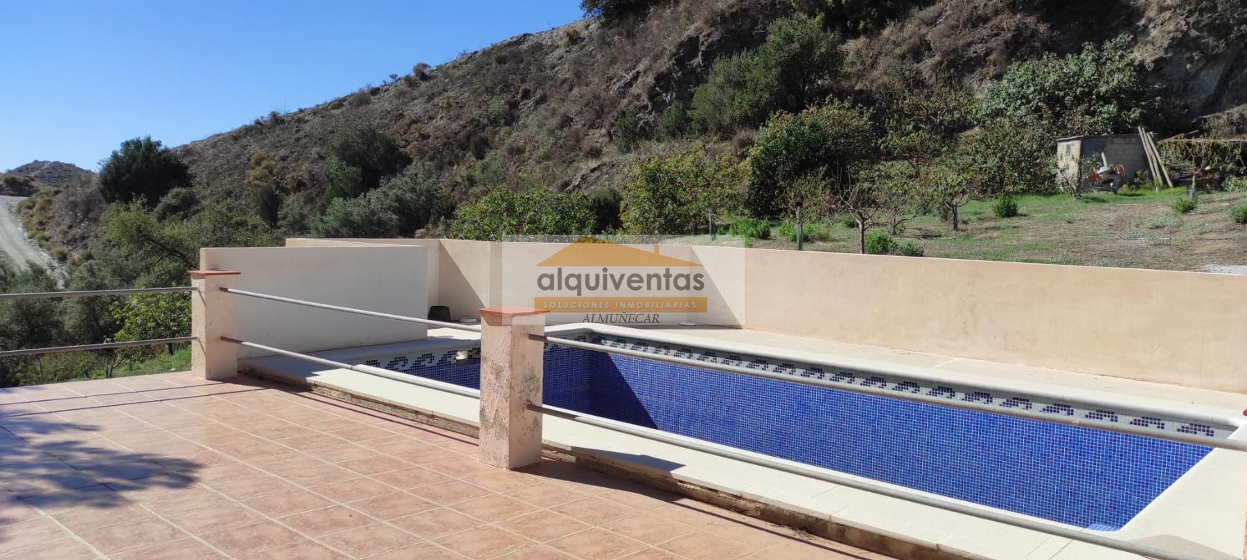 For sale of rural property in Almuñécar