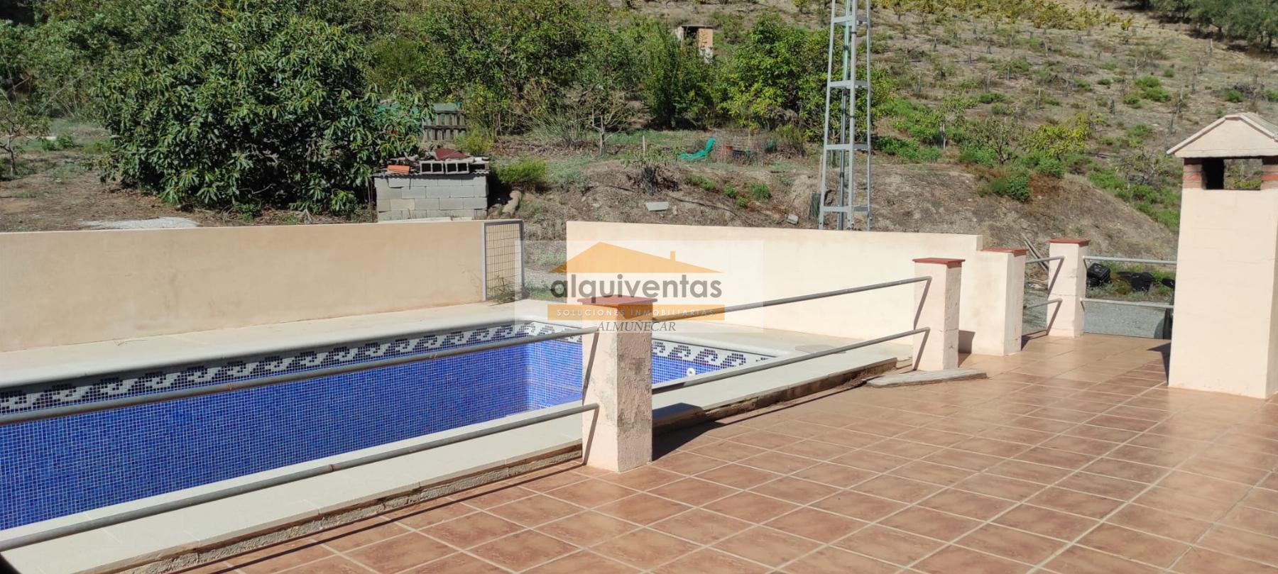 For sale of rural property in Almuñécar