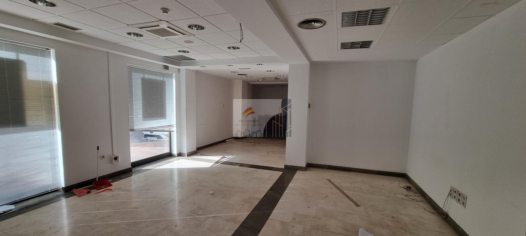 For rent of commercial in Almuñécar