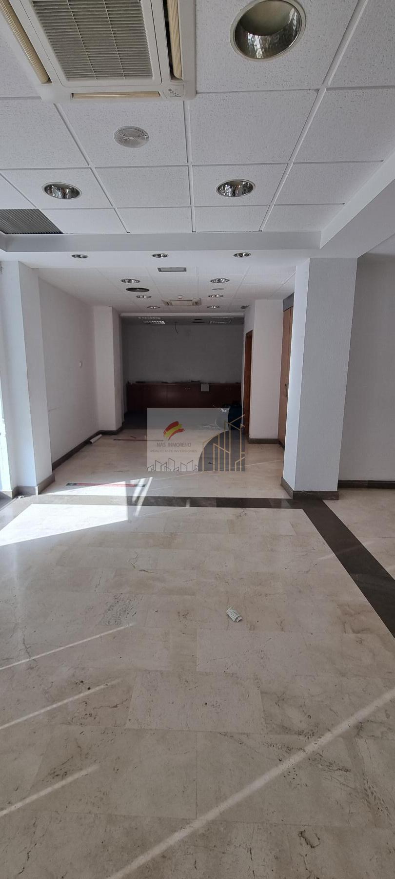 For rent of commercial in Almuñécar