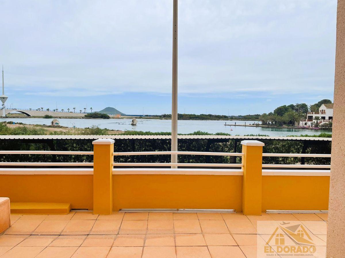 For sale of apartment in La Manga del Mar Menor