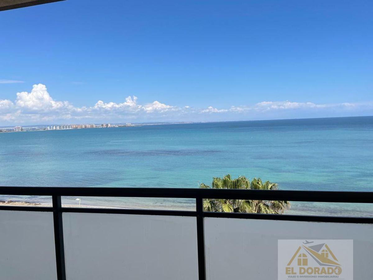 For sale of apartment in La Manga del Mar Menor