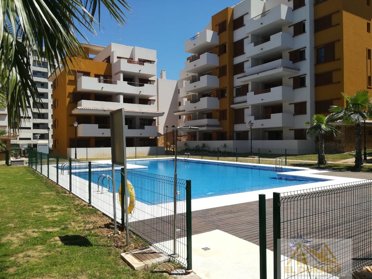 For sale of ground floor in Torrevieja