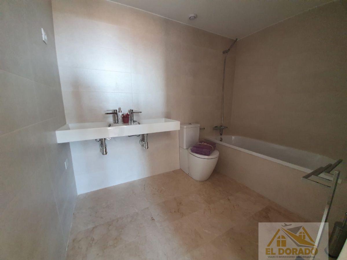 For sale of ground floor in Torrevieja
