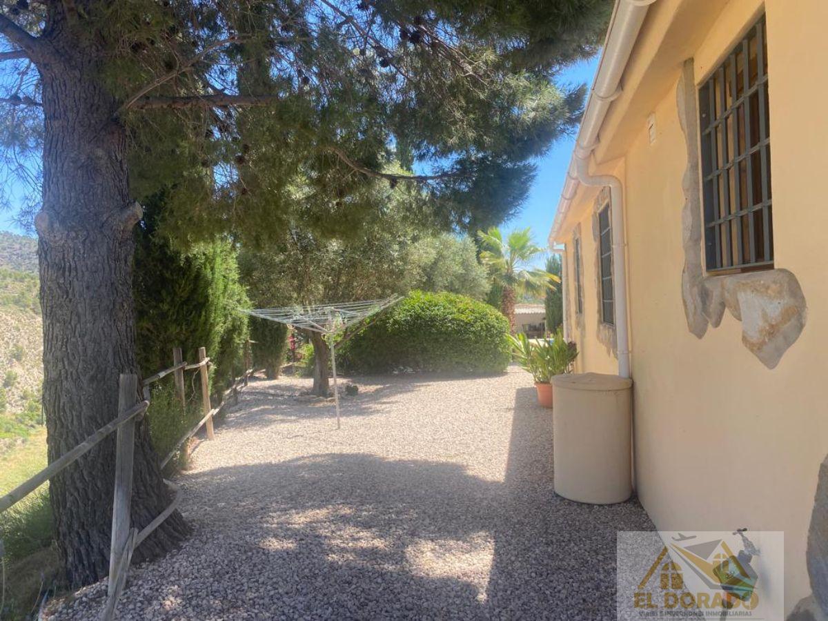 Zu verkaufen von villa in
 Abarán