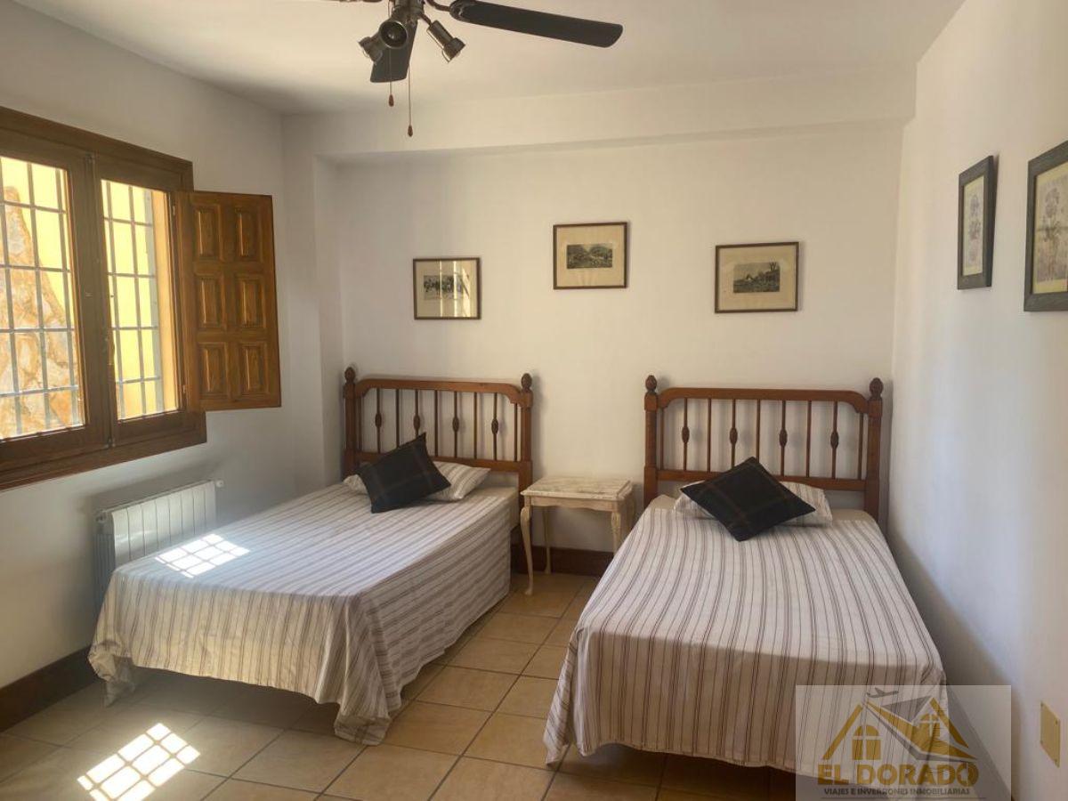 Zu verkaufen von villa in
 Abarán
