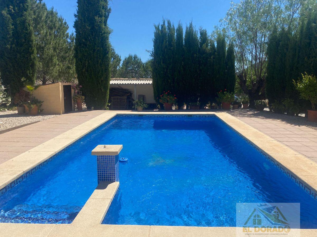 Zu verkaufen von villa in
 Abarán