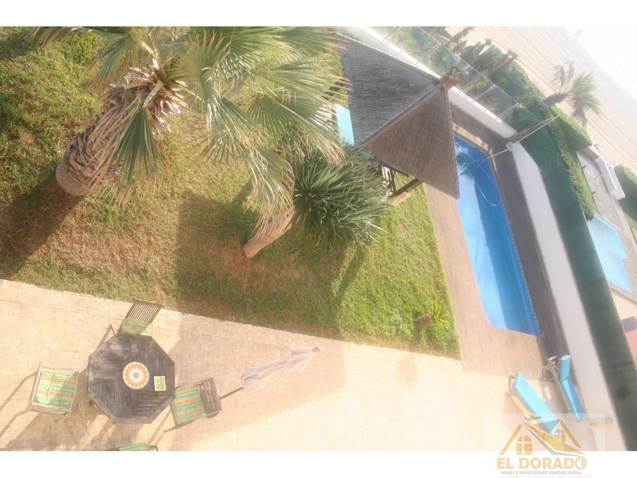 For sale of chalet in La Manga del Mar Menor