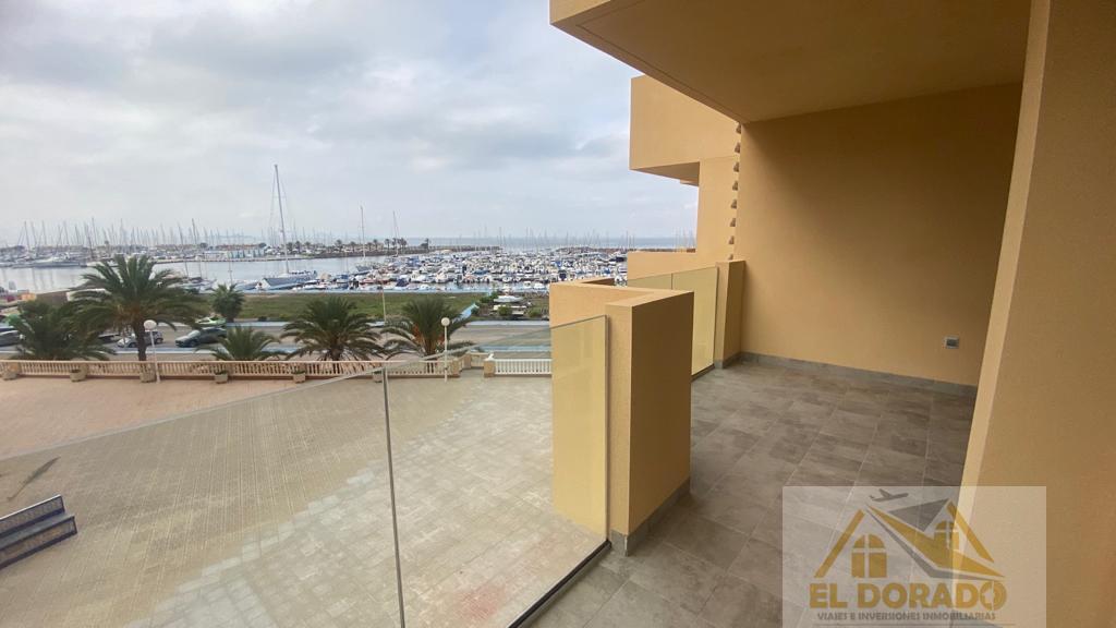 For sale of apartment in La Manga del Mar Menor