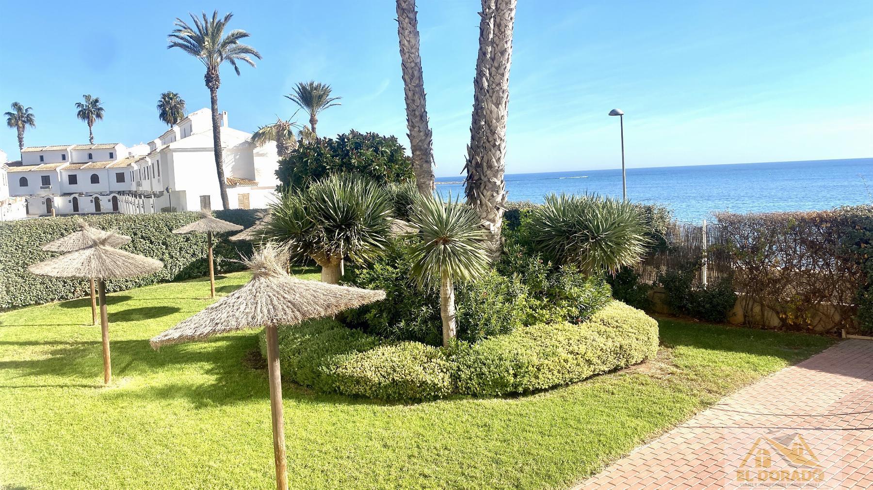 For sale of apartment in La Manga del Mar Menor