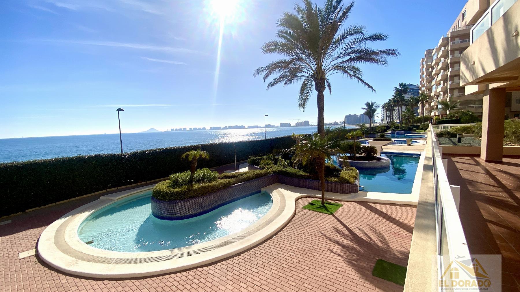 For sale of apartment in La Manga del Mar Menor